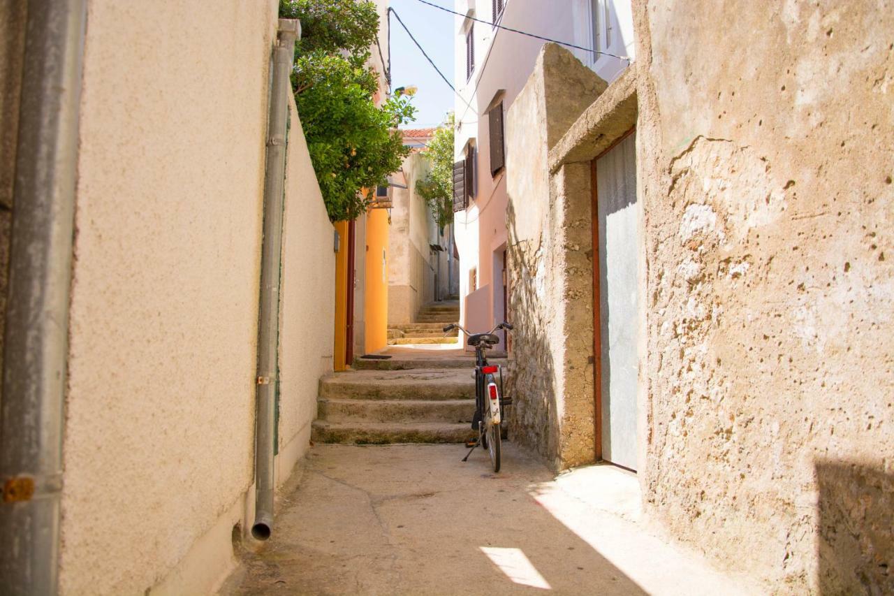 Buga Apartment In Center Of Mali Losinj Exterior photo